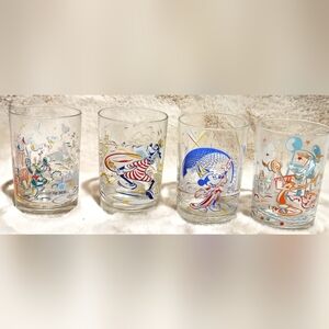 4 Disney Drinking Glasses Goofy, Donald Duck, Micky Mouse, Beauty Beast